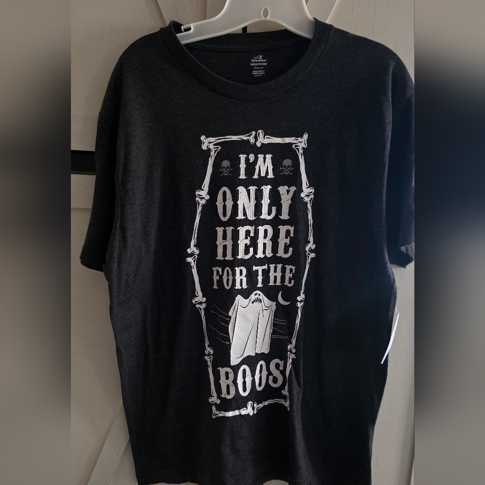 Gray Halloween Graphic Tee